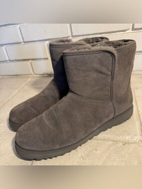 UGG Cory II Slim Suede Boots - Gray - Size 11